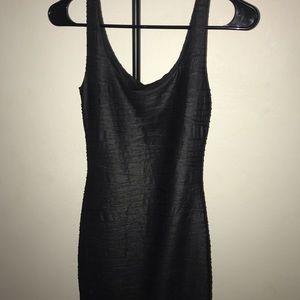 Tank top black dress.